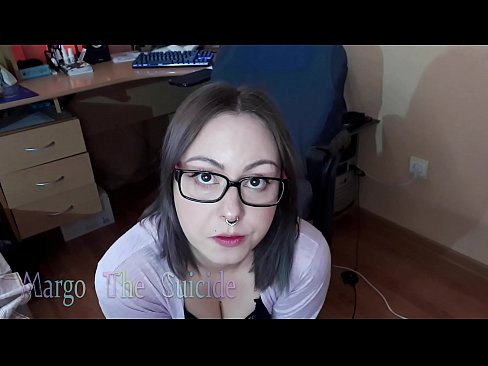 ❤️ Sexet pige med briller sutter Dildo dybt på kamera ️❌ Super sex at da.porngameshub.ru ❌❤
